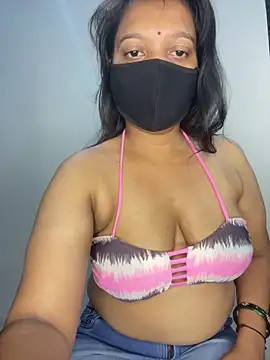 Snapshot of Monika_6999 chatting on May 17, 5:42 pm Monika 6999 online show from May 17, 5:42 pm