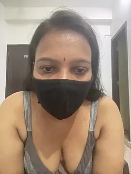 Snapshot of Monika_6999 chatting on May 25, 6:25 pm Monika 6999 online show from May 25, 6:25 pm