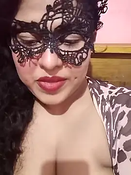 Snapshot of Maskedcurves chatting on April 9, 6:19 am Maskedcurves online show from April 9, 6:19 am