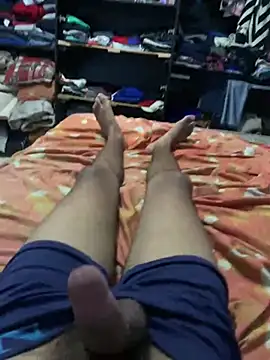 davisanos online show from April 9, 11:37 am