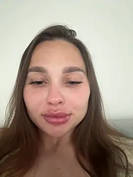 Snapshot of MonikaLoveXx chatting on June 20, 1:14 pm MonikaLoveXx online show from June 20, 1:14 pm