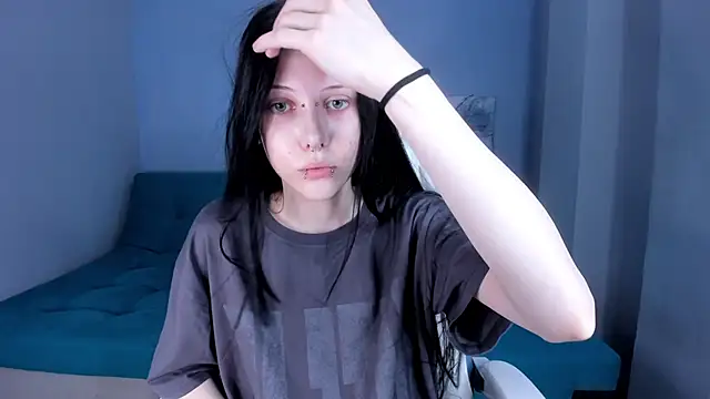 Snapshot of SugarBunny18 chatting on July 1, 4:58 am SugarBunny18 online show from July 1, 4:58 am