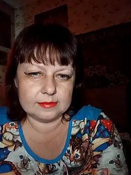 Snapshot of AuroKaria chatting on May 1, 12:43 pm AuroKaria online show from May 1, 12:43 pm