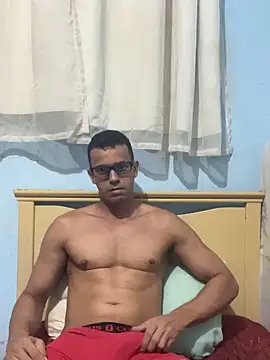 LucasGostoso30 online show from April 3, 1:03 am