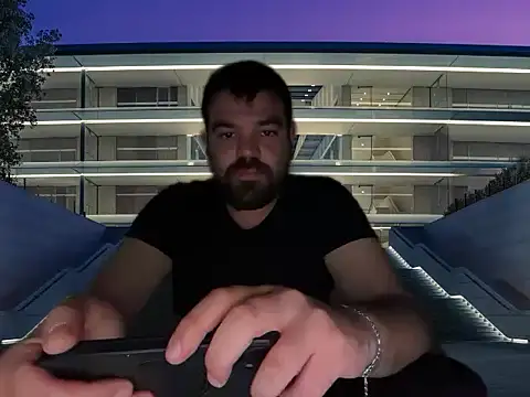 Snapshot of armandomoir chatting on April 3, 10:57 am armandomoir online show from April 3, 10:57 am