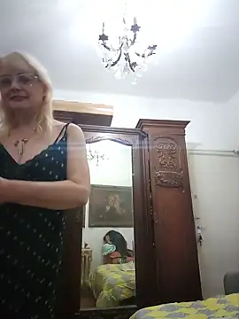 MatureElegantWidow online show from May 22, 8:47 pm