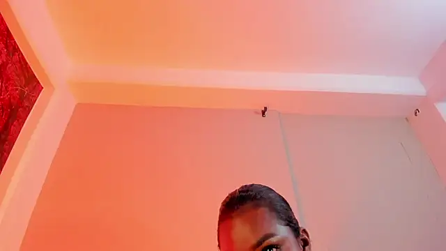 hugeboobs-ebony online show from April 13, 11:32 pm