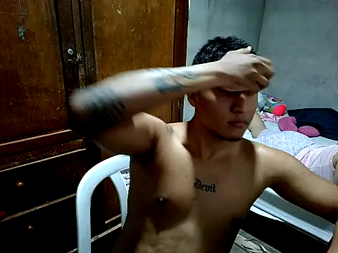 JuanchoCol  online show from April 17, 12:46 am