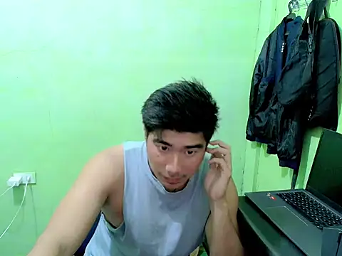 Snapshot of Hunkfireman chatting on April 10, 1:11 am Hunkfireman online show from April 10, 1:11 am