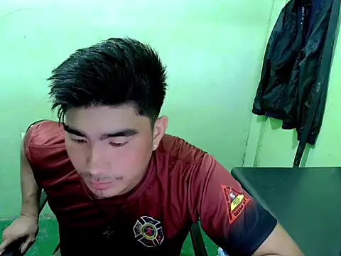 Snapshot of Hunkfireman chatting on May 1, 12:59 am Hunkfireman online show from May 1, 12:59 am
