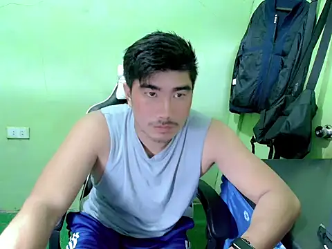 Snapshot of Hunkfireman chatting on May 15, 11:01 pm Hunkfireman online show from May 15, 11:01 pm