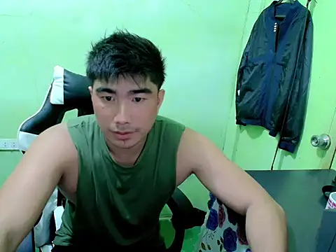 Snapshot of Hunkfireman chatting on May 22, 12:40 am Hunkfireman online show from May 22, 12:40 am