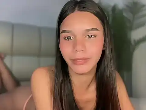 yourgirl aliya02 online show from June 30, 10:22 pm