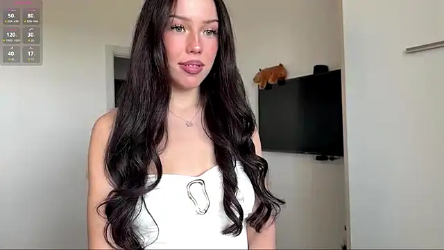 Snapshot of PalmiraJaussen chatting on June 3, 9:12 am PalmiraJaussen online show from June 3, 9:12 am