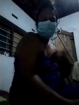 Snapshot of Mishel_Qween chatting on April 7, 5:57 pm Mishel Qween online show from April 7, 5:57 pm