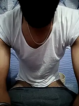 Snapshot of singh_sahab_202 chatting on April 7, 2:34 am singh sahab 202 online show from April 7, 2:34 am
