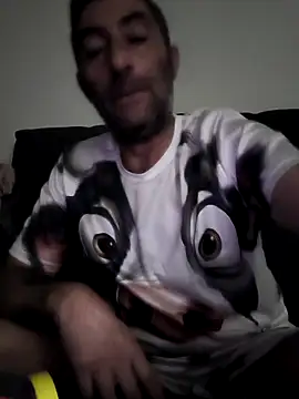 Snapshot of danko2979 chatting on May 3, 10:49 pm danko2979 online show from May 3, 10:49 pm