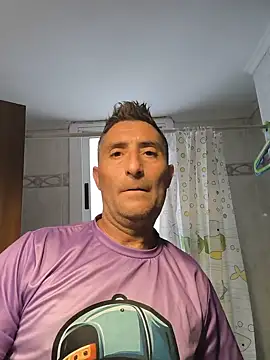Snapshot of danko2979 chatting on May 24, 3:50 pm danko2979 online show from May 24, 3:50 pm