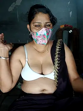 Riyashrma001 online show from April 18, 9:59 pm
