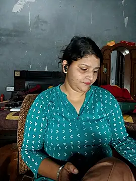 Riyashrma001 online show from May 21, 1:29 pm
