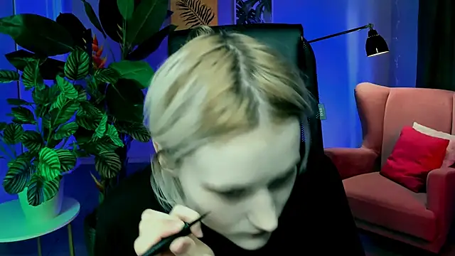 MicheleMarsh online show from April 4, 11:18 am