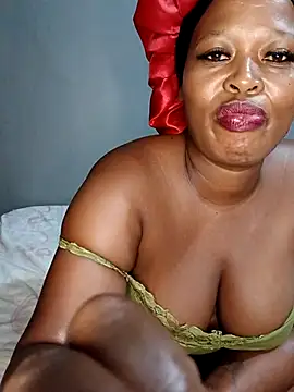 Snapshot of supersexy34 chatting on April 19, 9:28 pm supersexy34 online show from April 19, 9:28 pm
