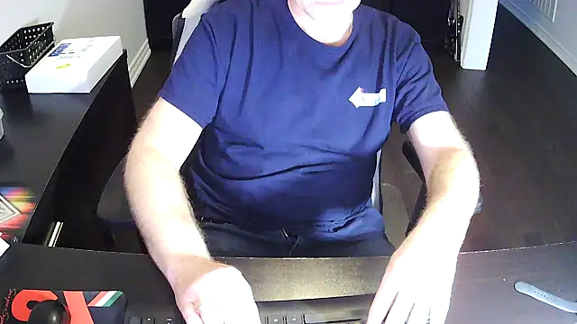 Shalun2000 online show from April 15, 10:54 pm