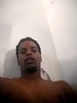 Snapshot of preto0330 chatting on April 3, 7:01 pm preto0330 online show from April 3, 7:01 pm