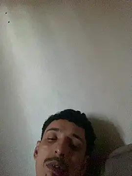 casalcapixaba28 online show from April 12, 7:08 pm