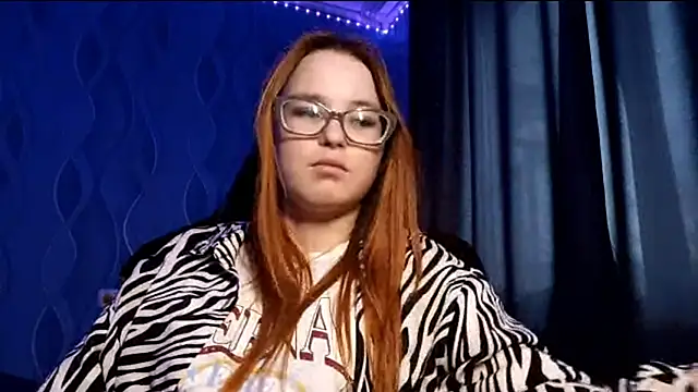 Snapshot of Sheriscute chatting on April 4, 1:41 pm Sheriscute online show from April 4, 1:41 pm