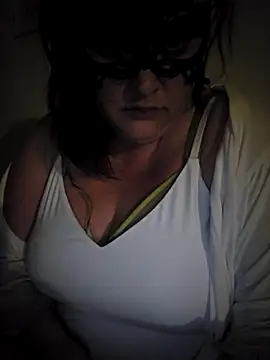 Snapshot of Blondibaby chatting on April 17, 8:01 pm Blondibaby online show from April 17, 8:01 pm