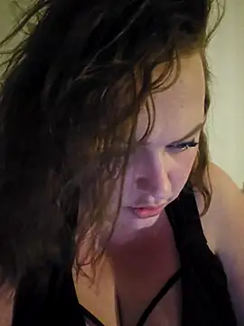Snapshot of Blondibaby chatting on April 27, 7:34 pm Blondibaby online show from April 27, 7:34 pm