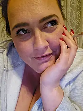 Snapshot of Blondibaby chatting on April 30, 9:19 pm Blondibaby online show from April 30, 9:19 pm