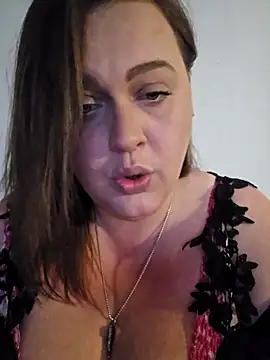Snapshot of Blondibaby chatting on May 4, 7:43 pm Blondibaby online show from May 4, 7:43 pm