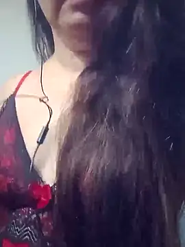 Snapshot of Luaantos chatting on April 5, 2:09 am Luaantos online show from April 5, 2:09 am