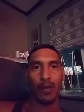 Snapshot of JJM29 chatting on April 16, 5:14 pm JJM29 online show from April 16, 5:14 pm