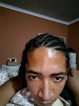 Snapshot of pr33tyliana chatting on April 12, 12:48 am pr33tyliana online show from April 12, 12:48 am