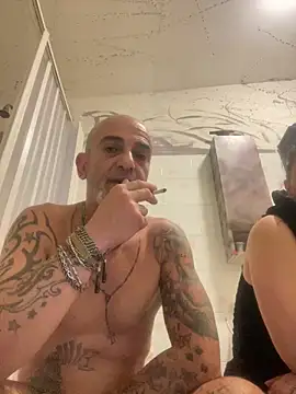 tubeton online show from April 28, 6:24 pm