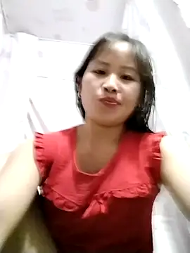 Snapshot of Yo-must chatting on May 1, 5:01 am Yo-must online show from May 1, 5:01 am