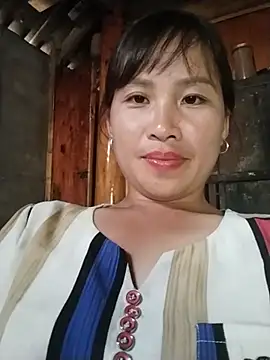 Snapshot of Yo-must chatting on June 3, 5:54 am Yo-must online show from June 3, 5:54 am