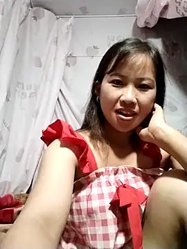 Snapshot of Yo-must chatting on June 12, 8:41 pm Yo-must online show from June 12, 8:41 pm