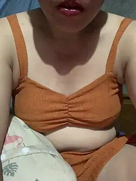 Snapshot of candy-beo chatting on July 12, 12:29 pm candy-beo online show from July 12, 12:29 pm