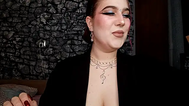Snapshot of E_thie chatting on April 6, 1:12 pm E thie online show from April 6, 1:12 pm