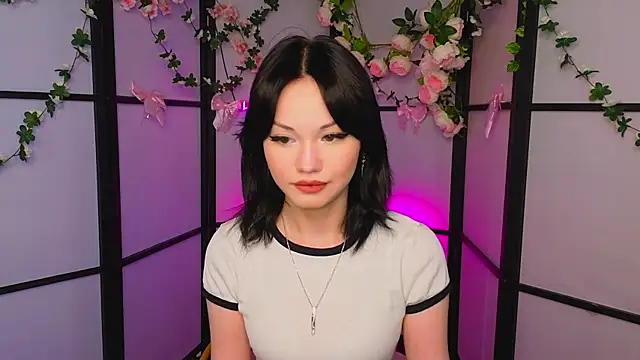 LilySparkls online show from May 10, 12:21 pm