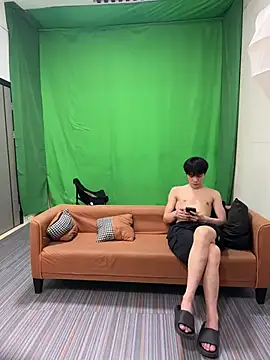 Snapshot of wxh8866 chatting on April 7, 8:48 am wxh8866 online show from April 7, 8:48 am