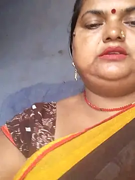 Snapshot of Desi_hot_bhabhi01 chatting on July 23, 6:00 am Desi hot bhabhi01 online show from July 23, 6:00 am