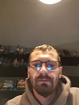 jozsi1995 online show from April 21, 7:06 pm