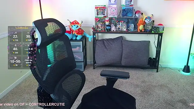 Controllercutie online show from May 15, 12:23 pm