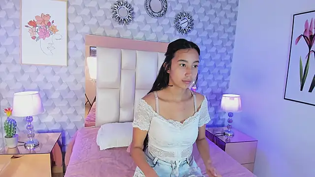 Snapshot of Amber_Ashfang chatting on April 26, 11:19 am Amber Ashfang online show from April 26, 11:19 am