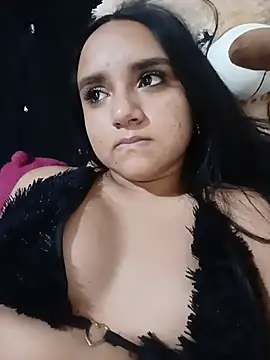 Snapshot of Valentina_Narvaez chatting on July 5, 7:10 pm Valentina Narvaez online show from July 5, 7:10 pm